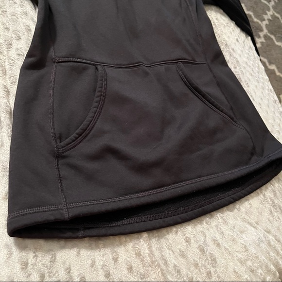 EUC Old Navy athleasure sweatshirt - Picture 8 of 16